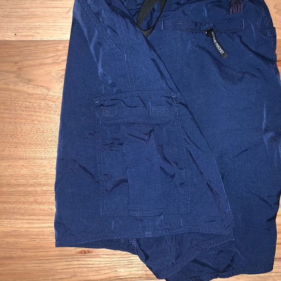 Blue north face shorts - Picture 4 of 5
